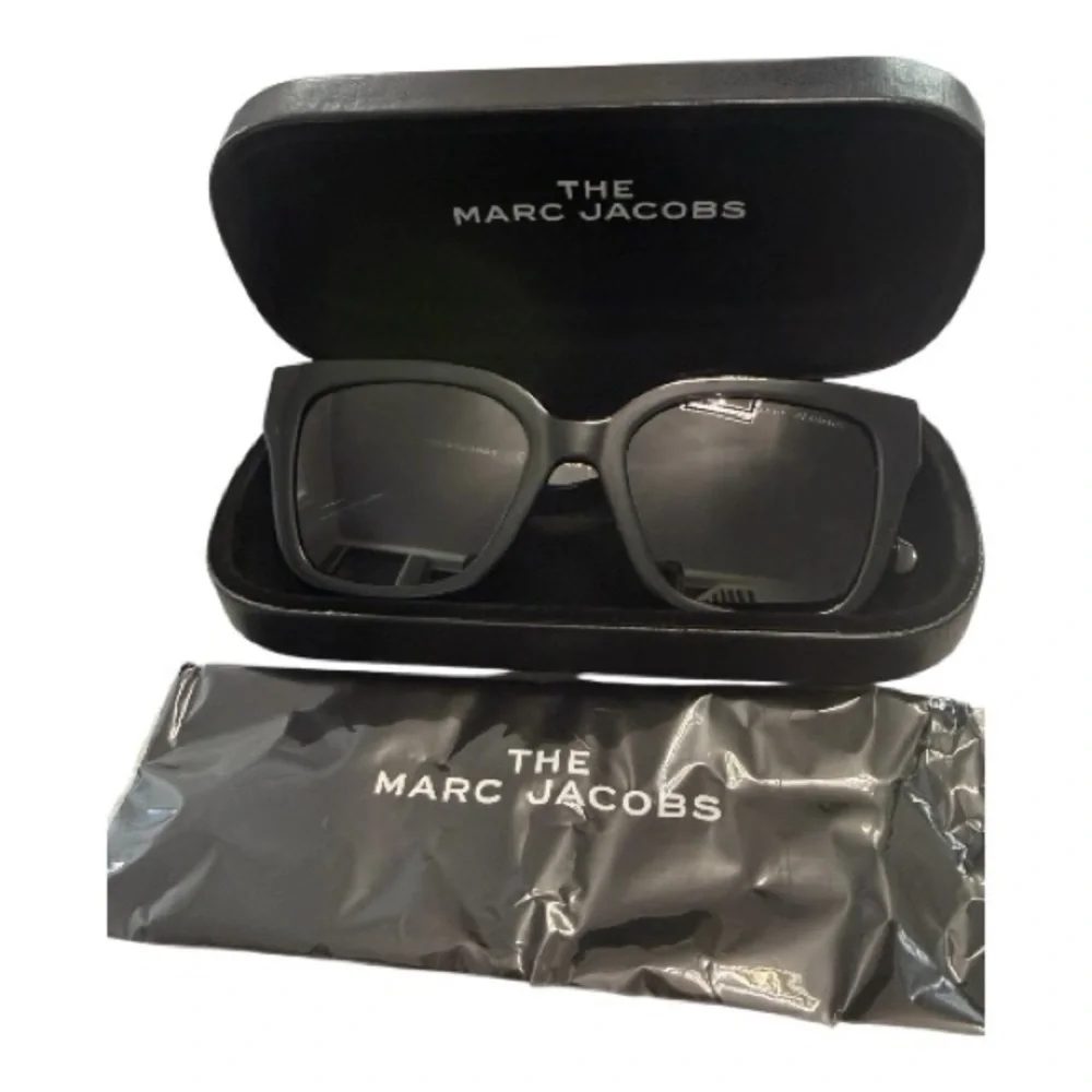 NEW Marc Jacobs MARC 658/S Polarized Sunglasses Black Unisex Cat 3 - Picture 2 of 10